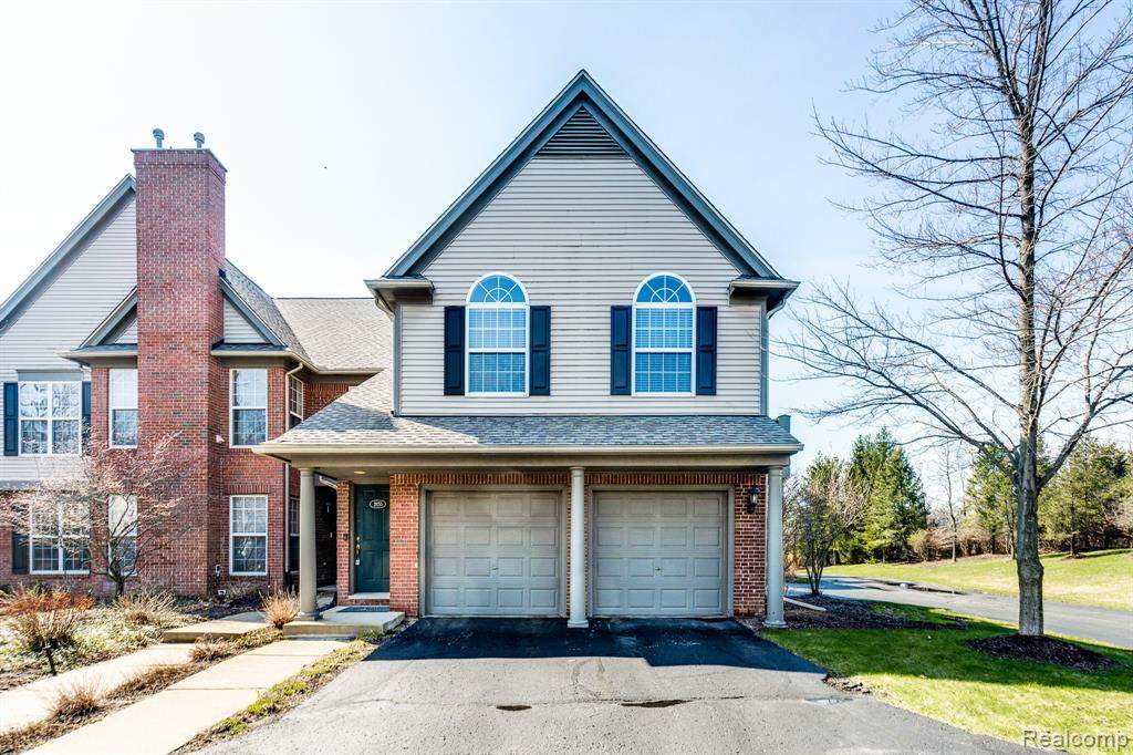 28155 Carlton Way - Photo 1