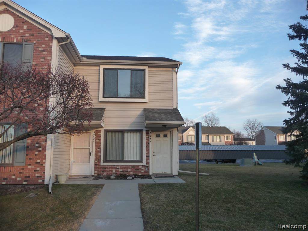 30631 Hidden Pines - Photo 1
