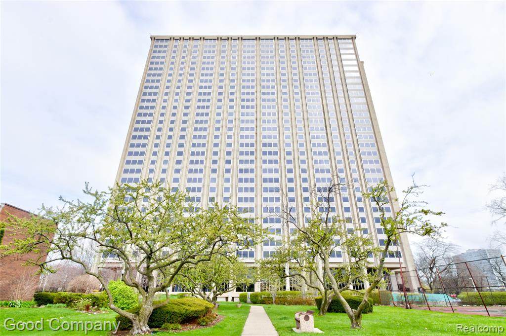 1300 Lafayette - Photo 1
