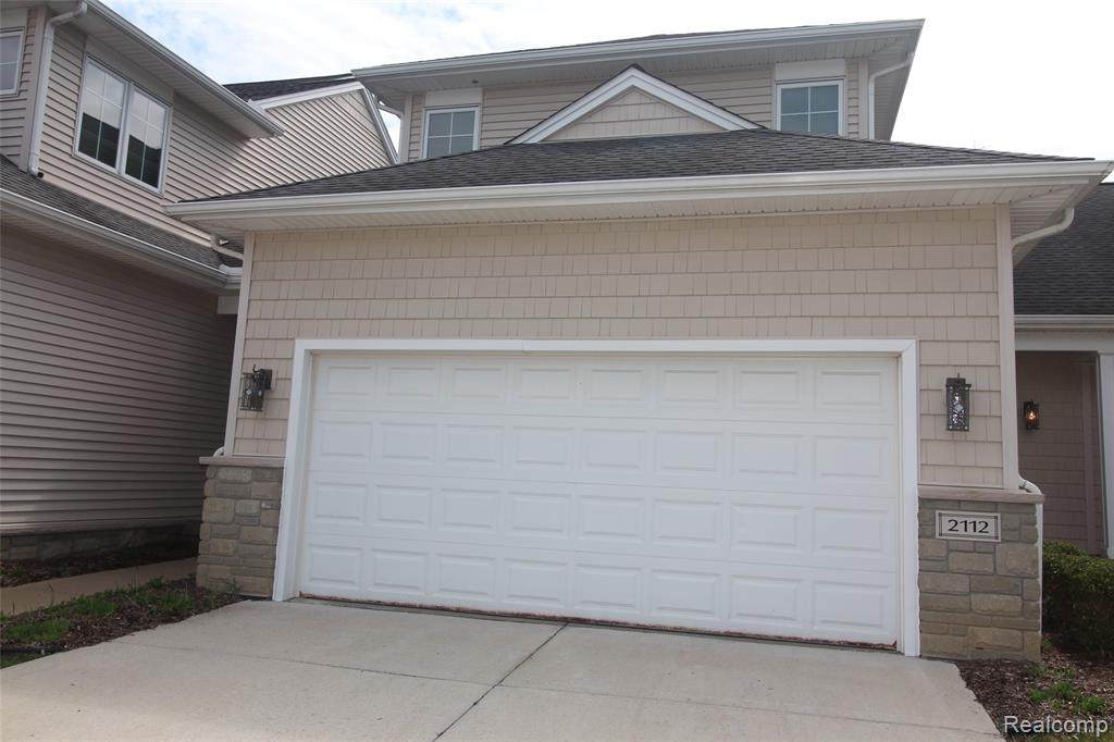 2112 Liberty Heights - Photo 1