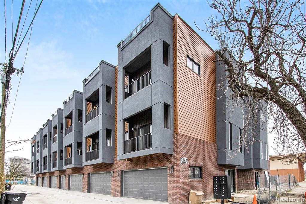 2037 11th - Photo 1