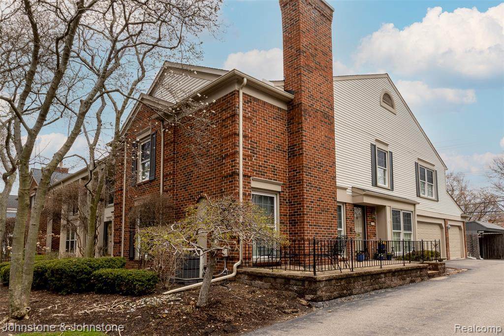 21957 Shore Pointe Lane - Photo 1