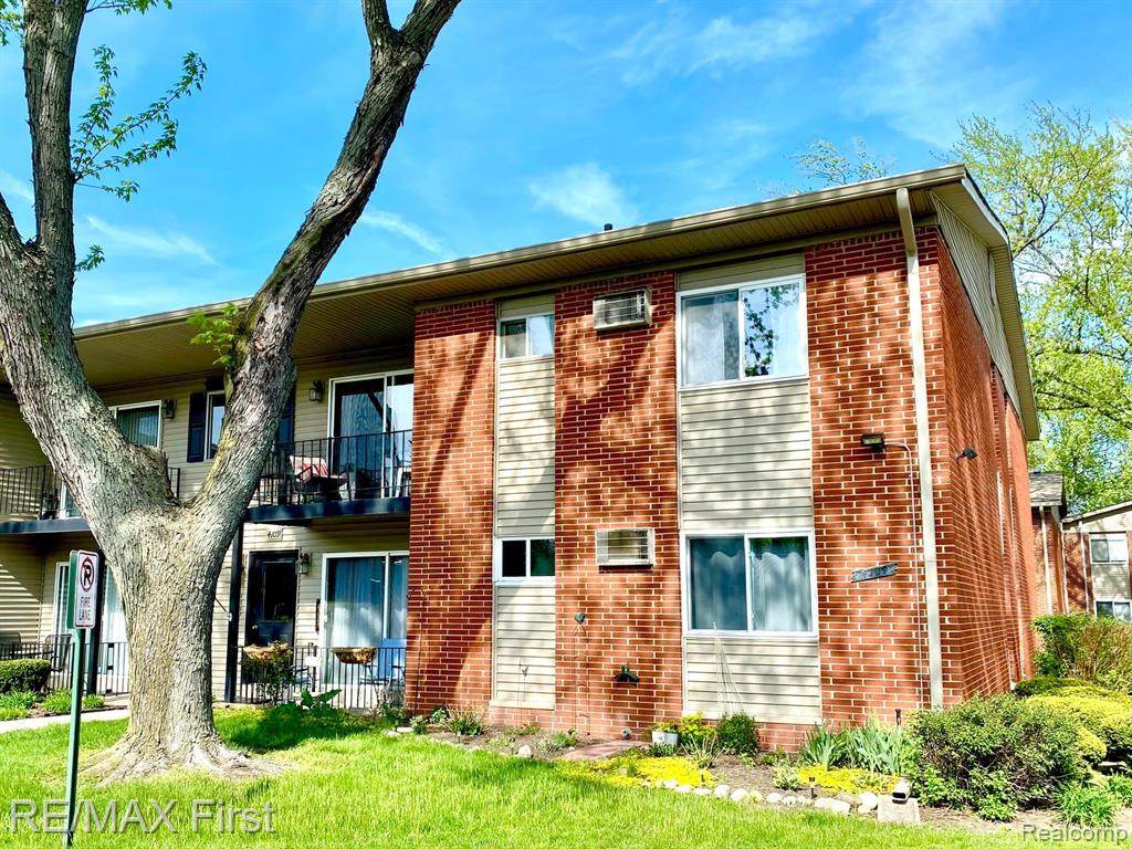 4109 Benjamin Ave Apt 8 - Photo 1