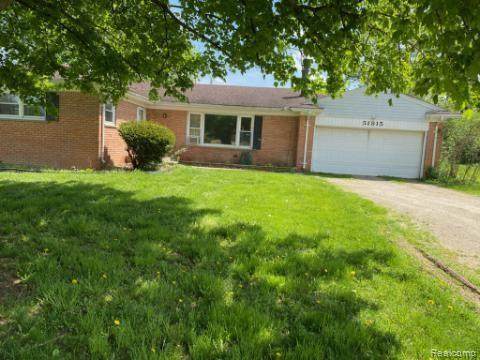 51815 8 Mile Road - Photo 1