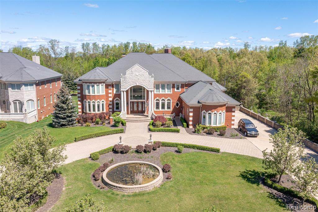 7900 Oakley Park - Photo 1