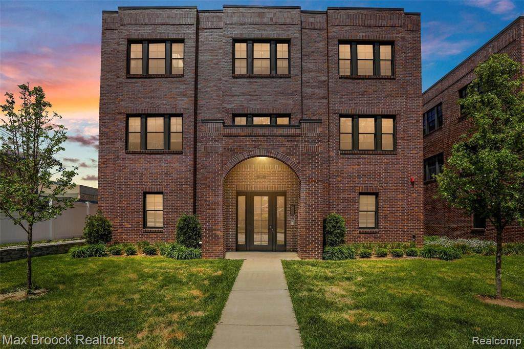 934 11 MILE - Photo 1