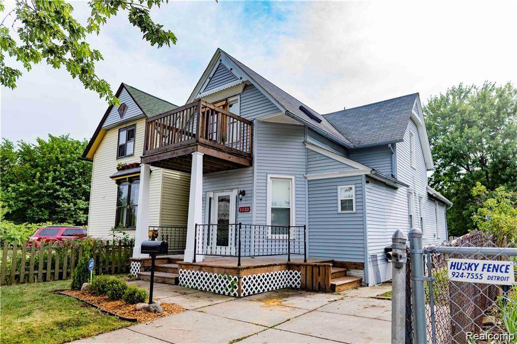1033 Sheridan - Photo 1