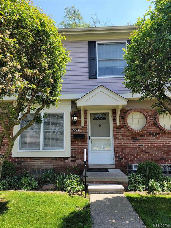 37144 Charter Oaks - Photo 1