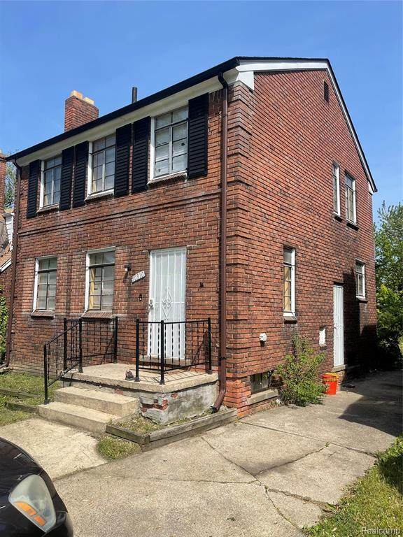 10310 Balfour - Photo 1