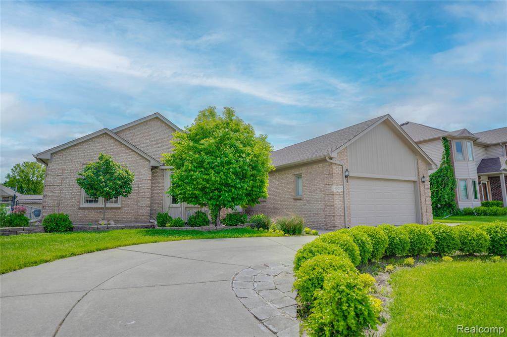49200 Walnut Creek - Photo 1