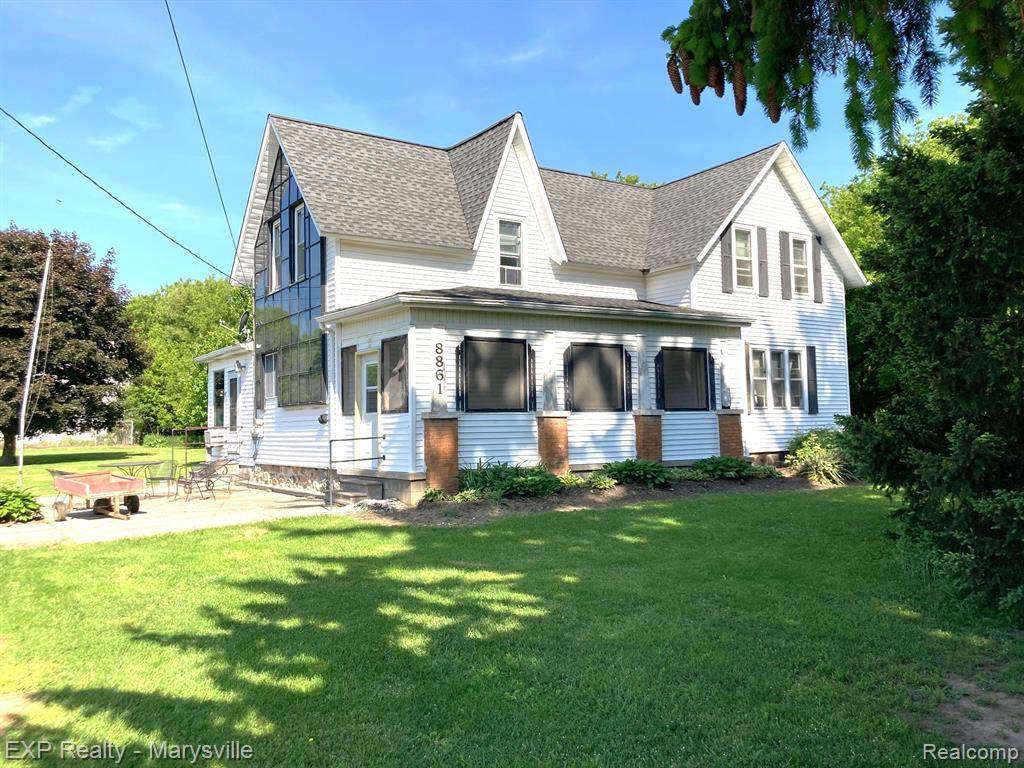 8861 Bricker - Photo 1