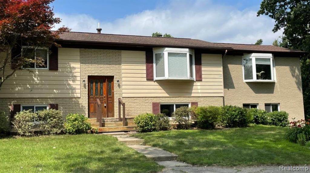 9315 Dixboro - Photo 1