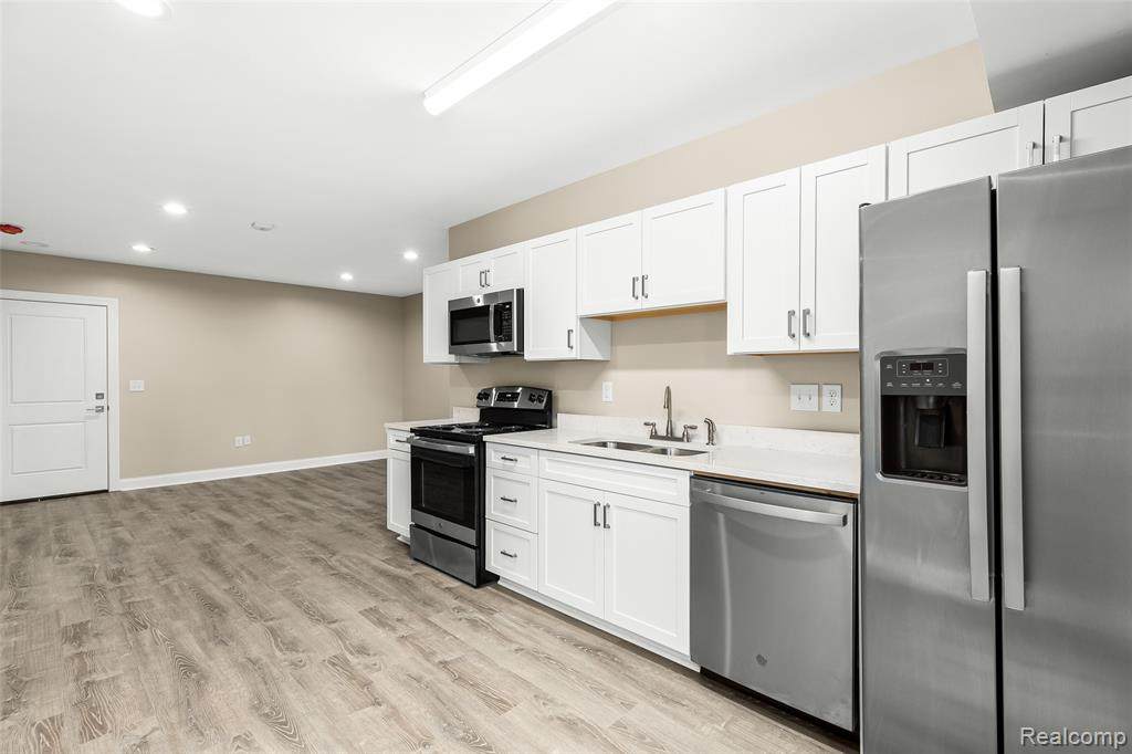 134 University - Photo 1