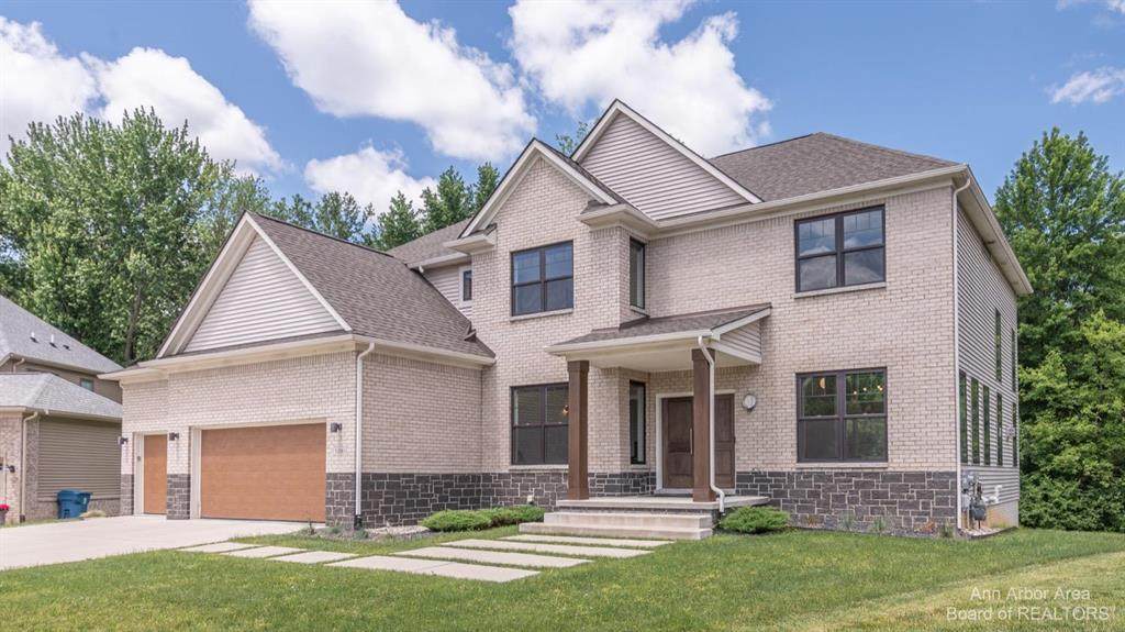 5180 Kingsway - Photo 1