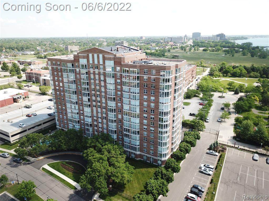 250 Harbortown - Photo 1