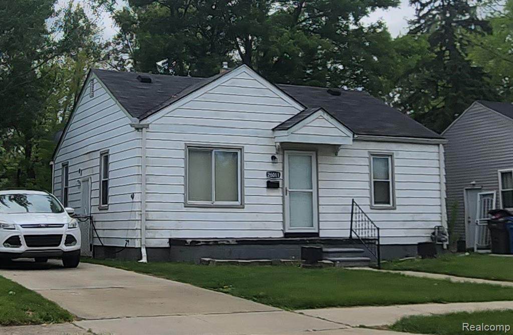 26011 Norfolk - Photo 1