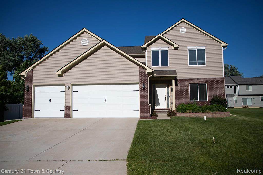 2919 Dearborn - Photo 1