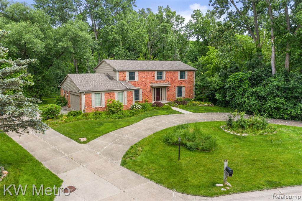 2911 Woodcreek - Photo 1