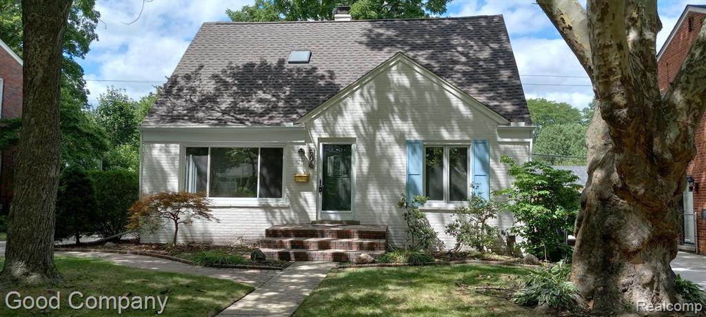 608 Webster - Photo 1