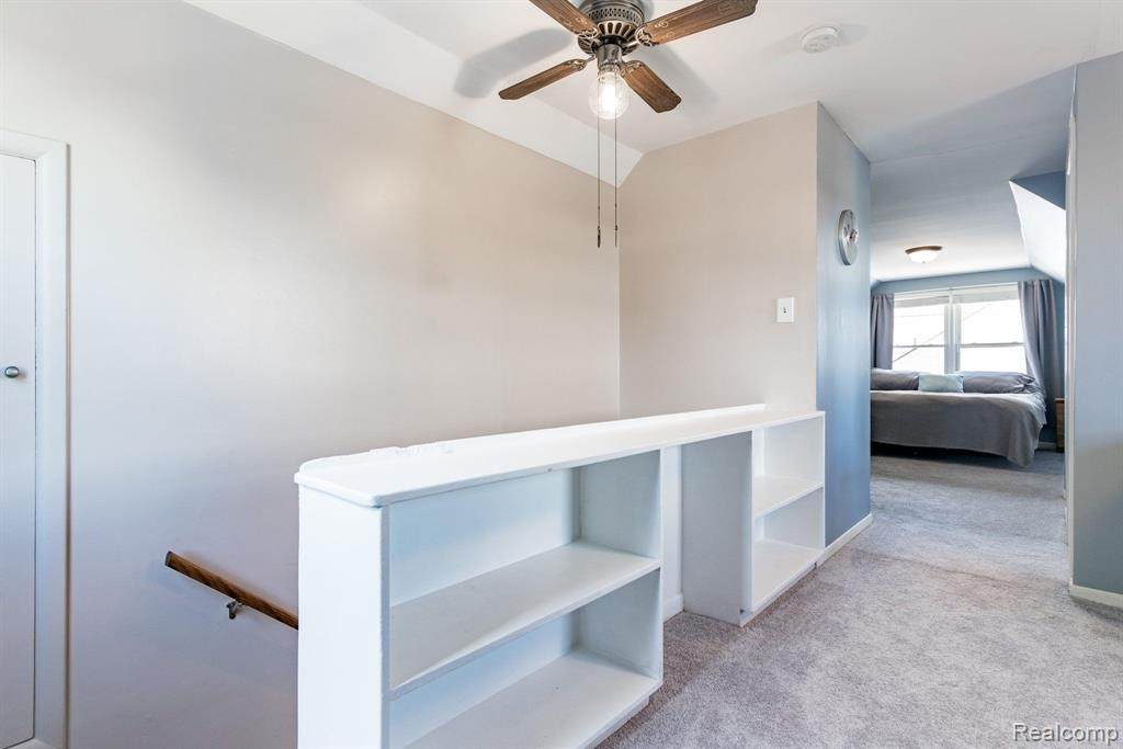 1402 W Windemere - Photo 1
