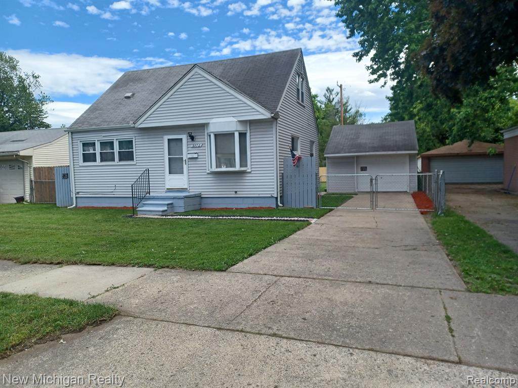 3572 Alvina - Photo 1