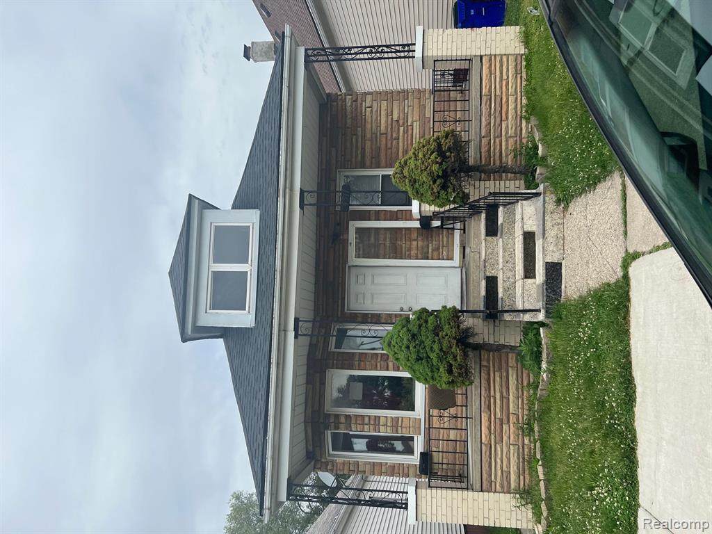 4511 Fredro - Photo 1