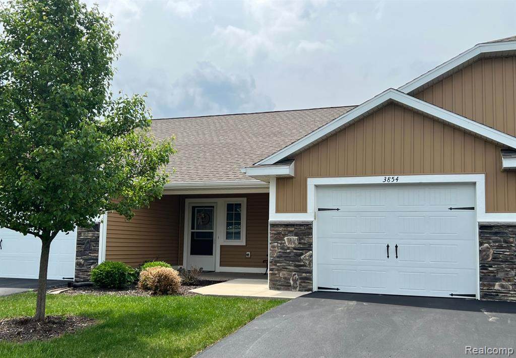 3854 Branagan - Photo 1