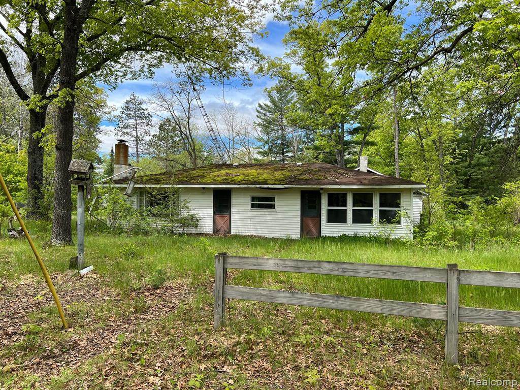 921 Jewel - Photo 1