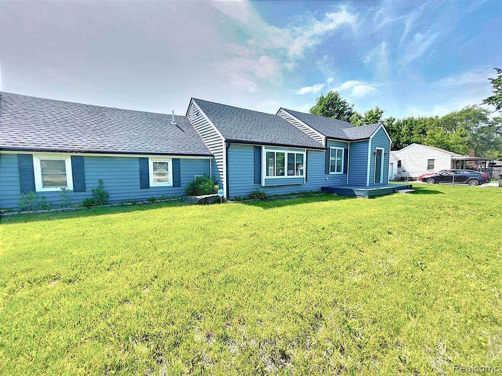 47749 Greenview - Photo 1