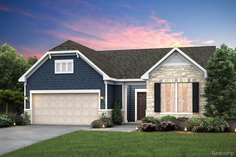 3285 Roslyn - Photo 1