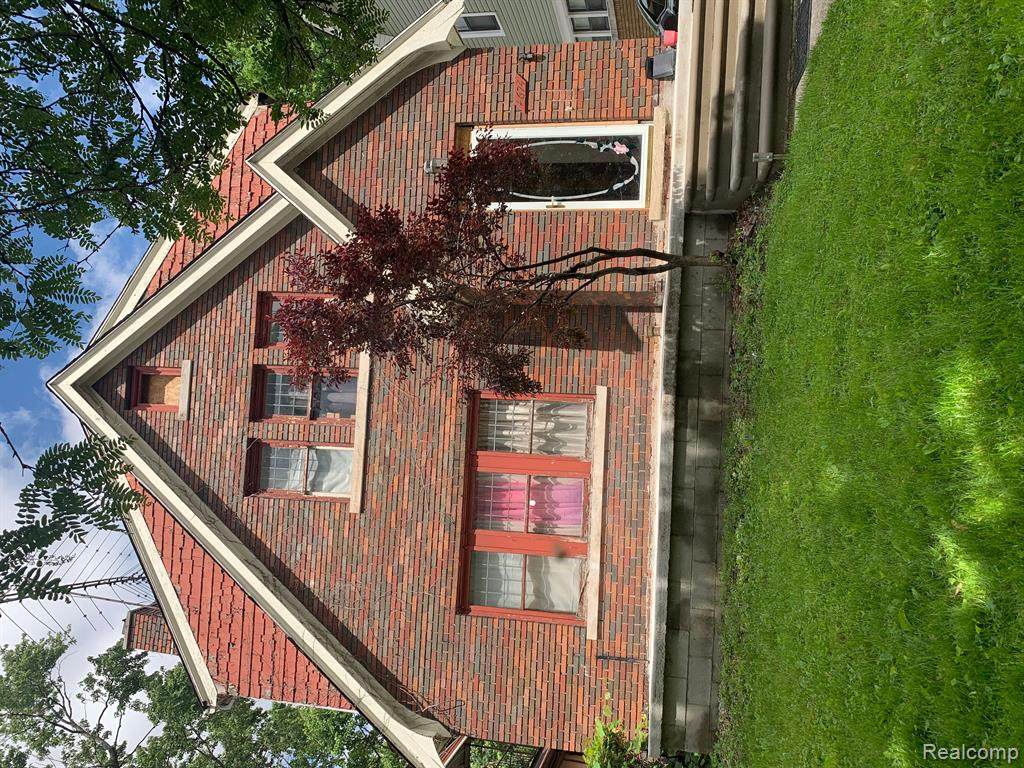 4674 Three Mile - Photo 1