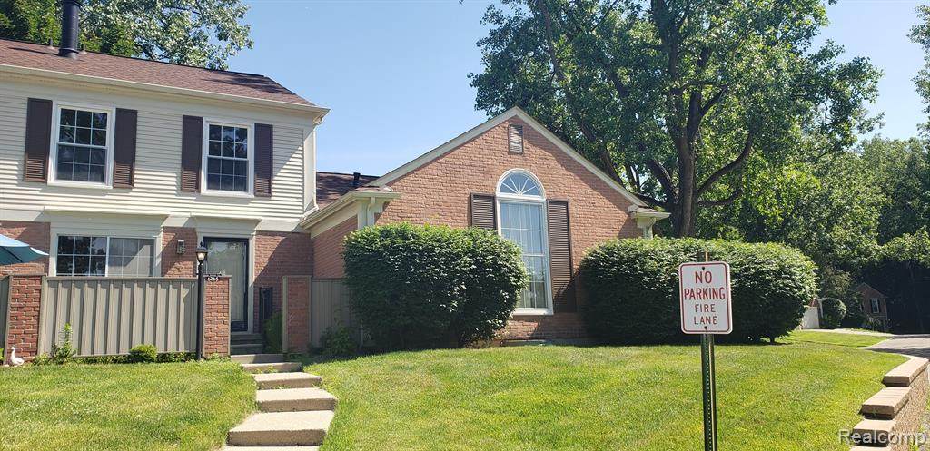 1238 Kings Cove Court - Photo 1
