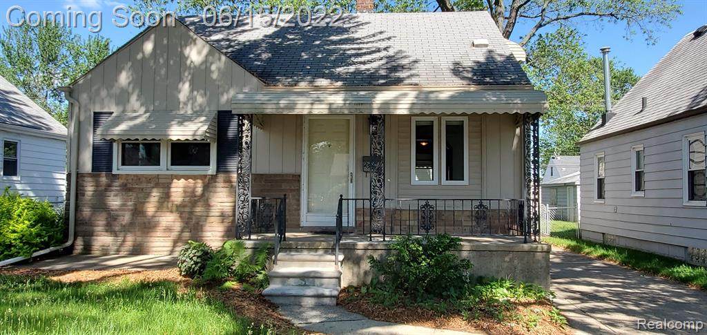 23384 Hoover - Photo 1