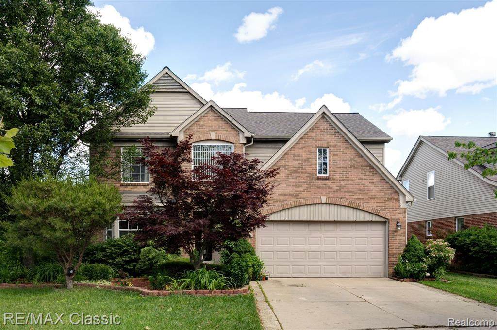 492 Summerfield - Photo 1