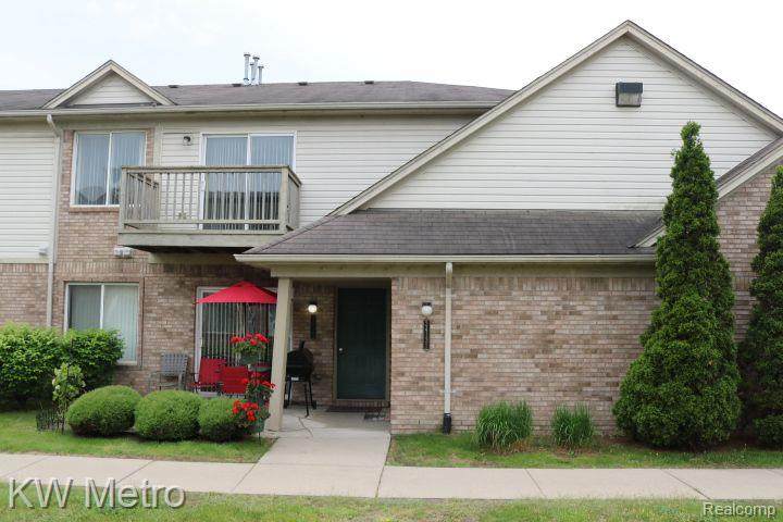 24131 Wedgewood - Photo 1