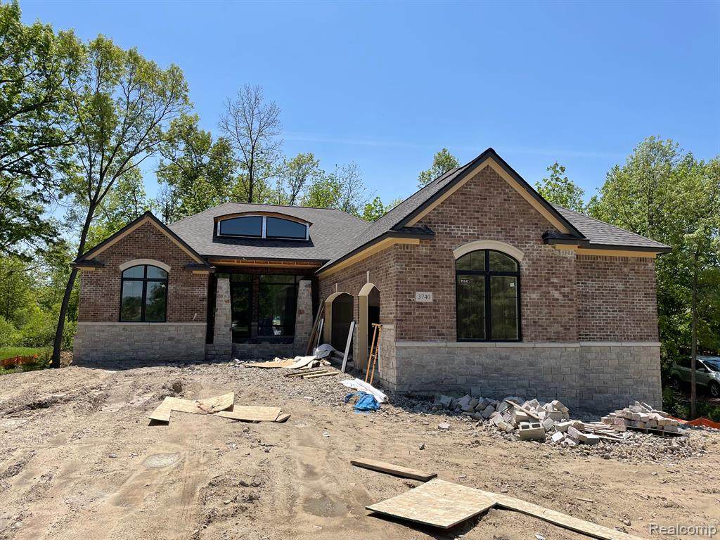 3740 Pointe Shore - Photo 1
