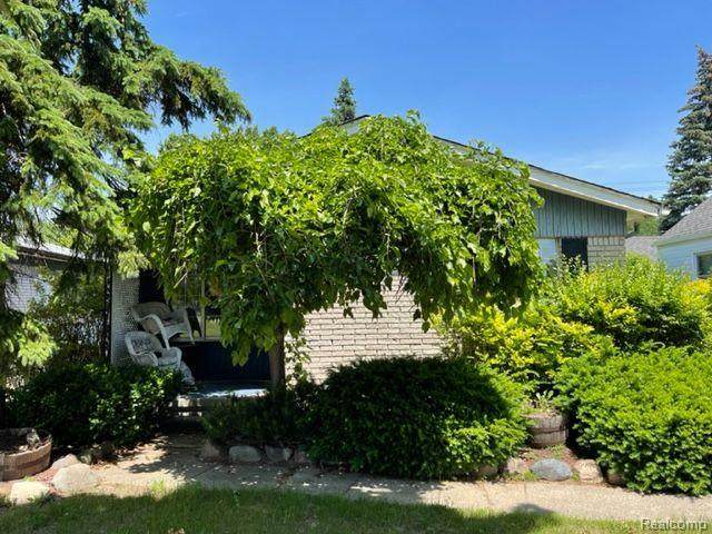 18151 Pasadena - Photo 1