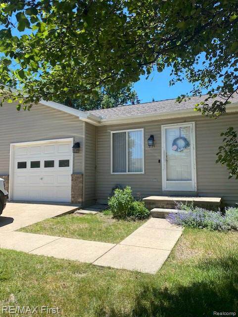 251 Huron Lane - Photo 1