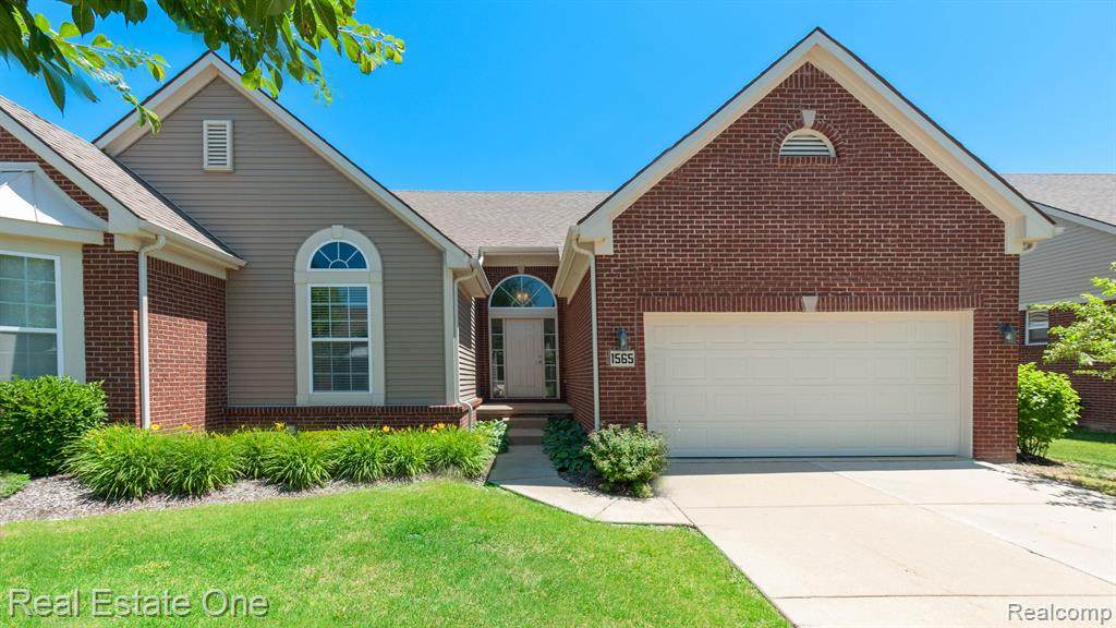 1565 Andover - Photo 1