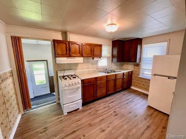 104 Lester - Photo 1