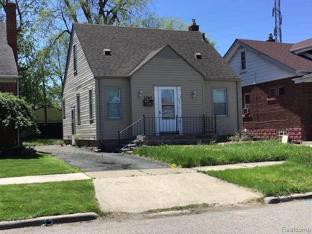 1043 Garfield - Photo 1