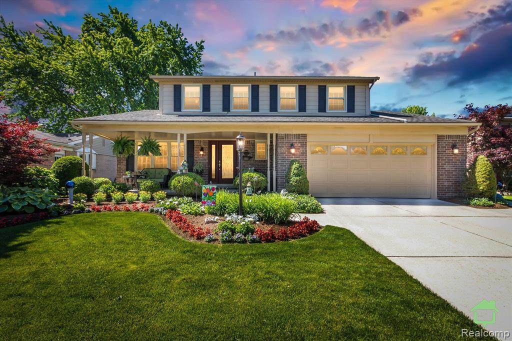 42617 Redfern - Photo 1