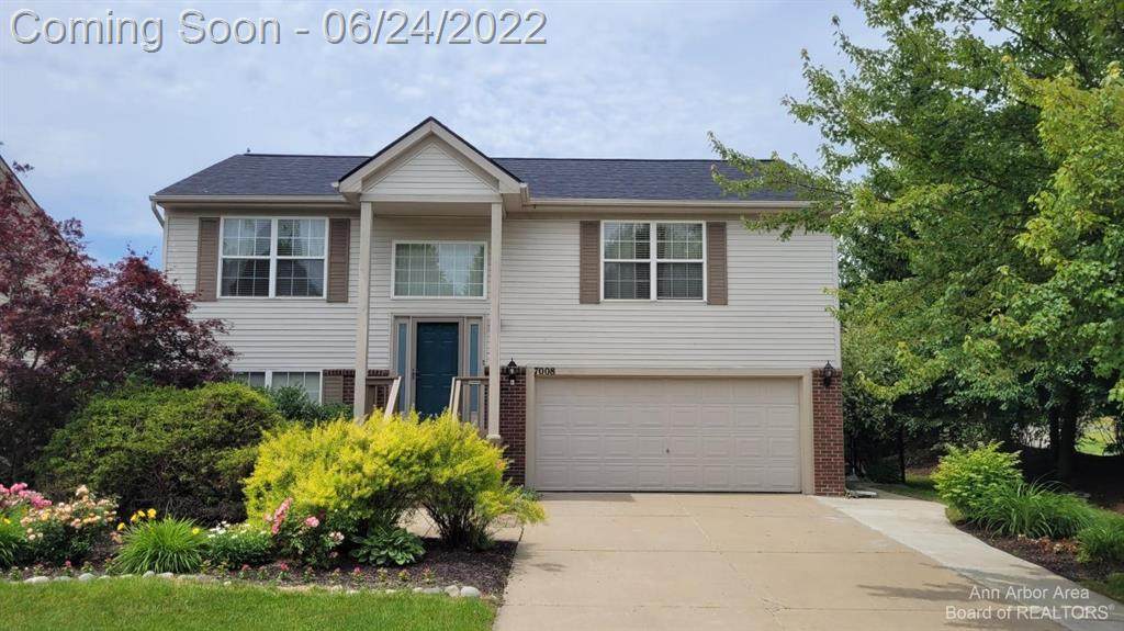 7008 Amberly - Photo 1