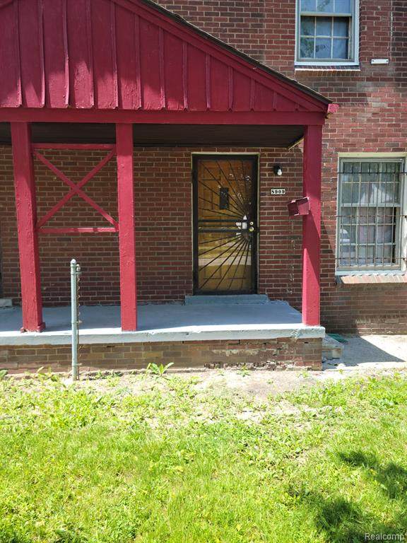 8909 Evergreen - Photo 1