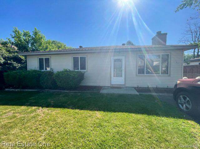 3093 Harrison - Photo 1