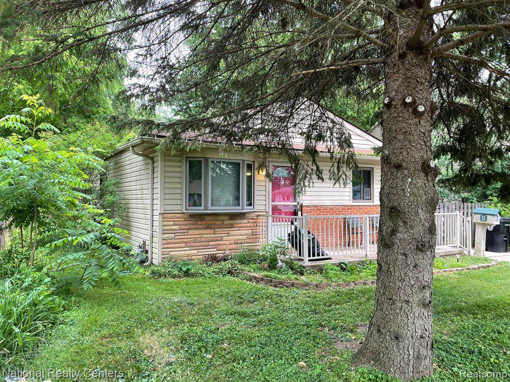 18450 Norborne - Photo 1