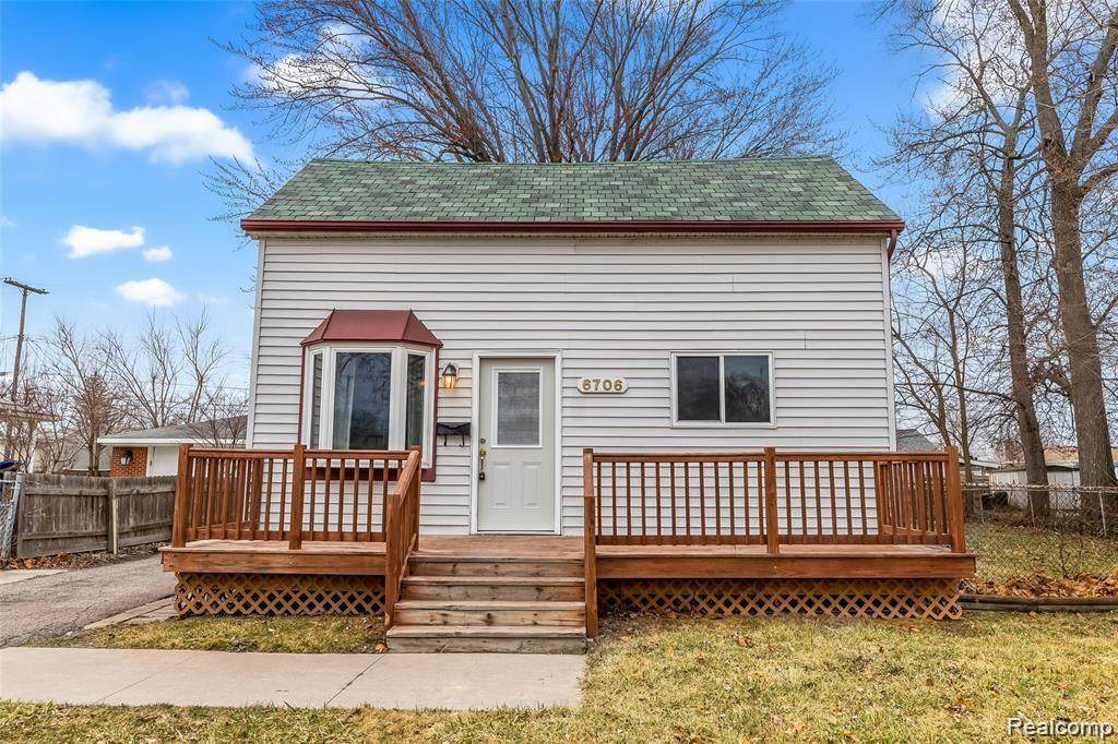 6706 Beech Daly - Photo 1