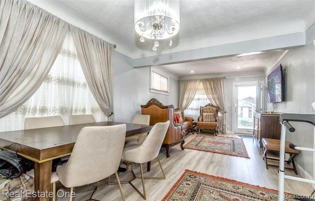 5226 Hartwell - Photo 1