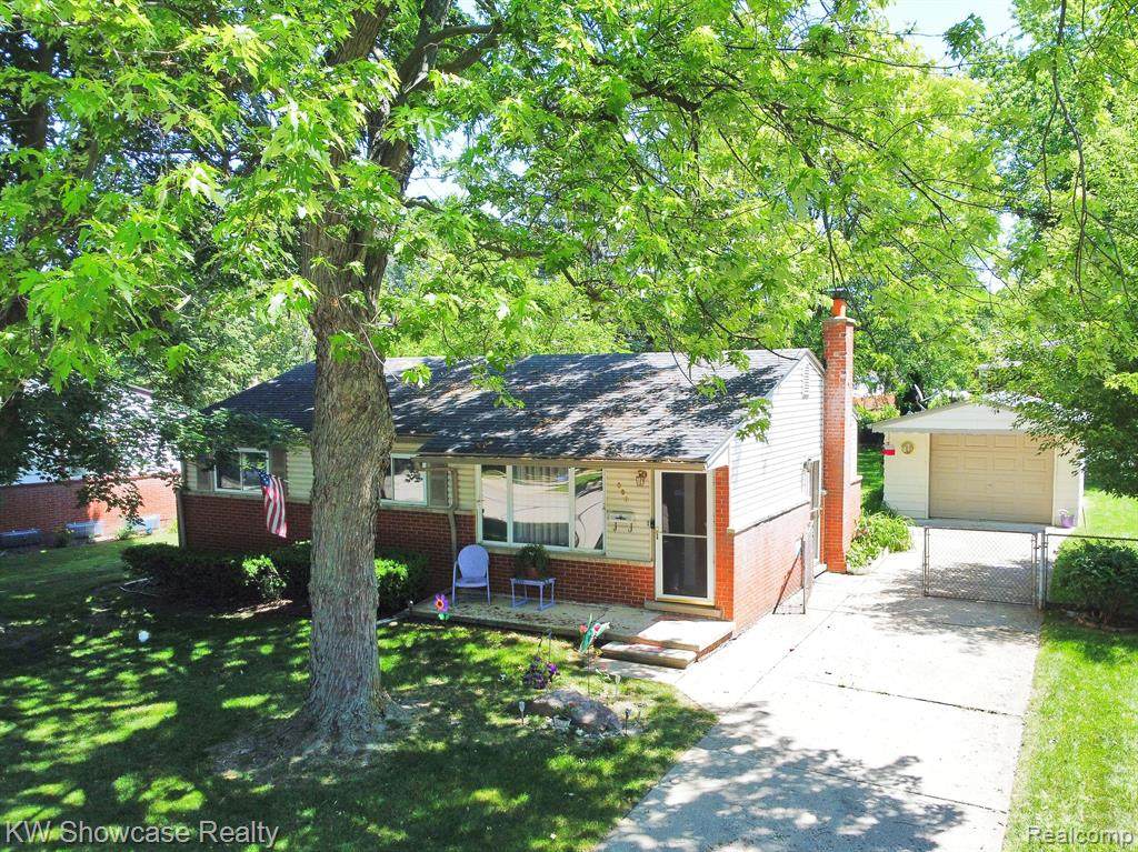 880 Lambkins - Photo 1