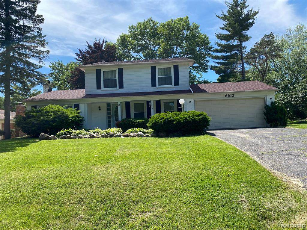 6912 Lee Crest - Photo 1